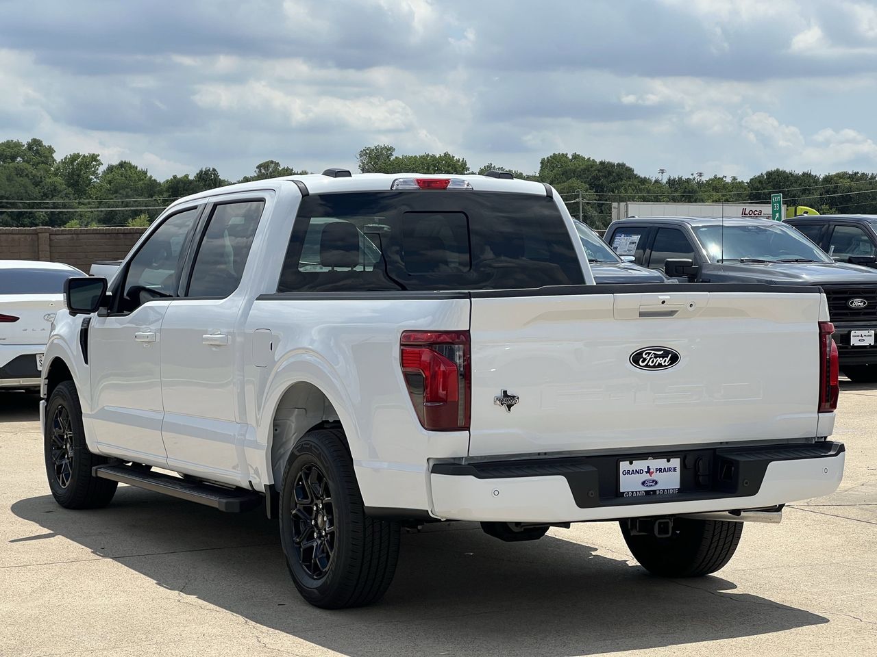 2025 Ford F-150 XLT photo 3