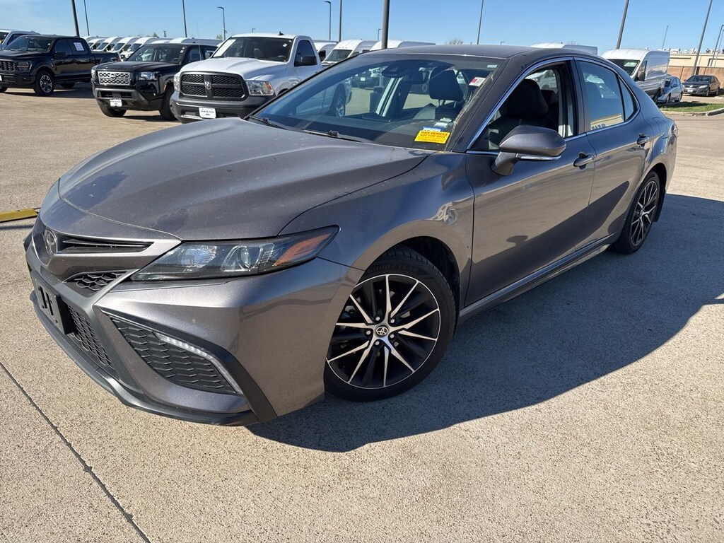 Used 2023 Toyota Camry SE Sedan