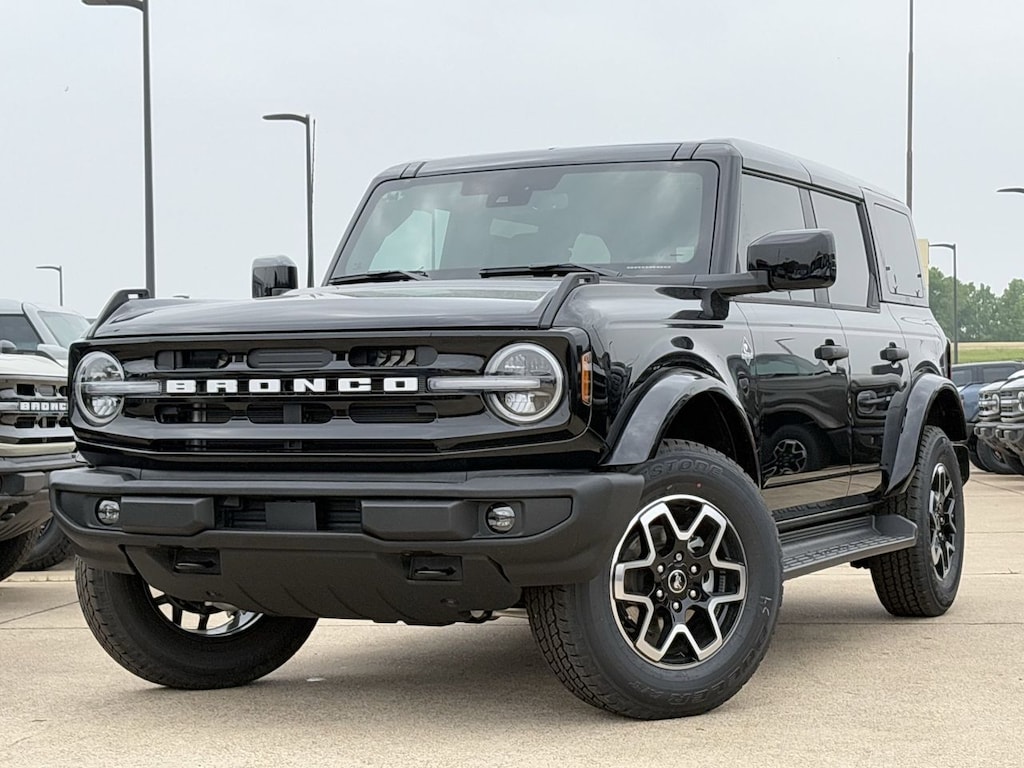 New 2026 Ford Bronco Outer Banks SUV