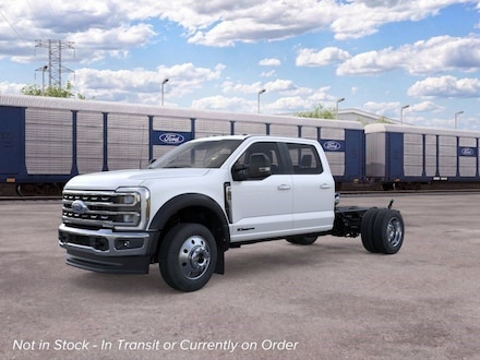 2026 Ford F-550 Chassis Lariat Truck Crew Cab