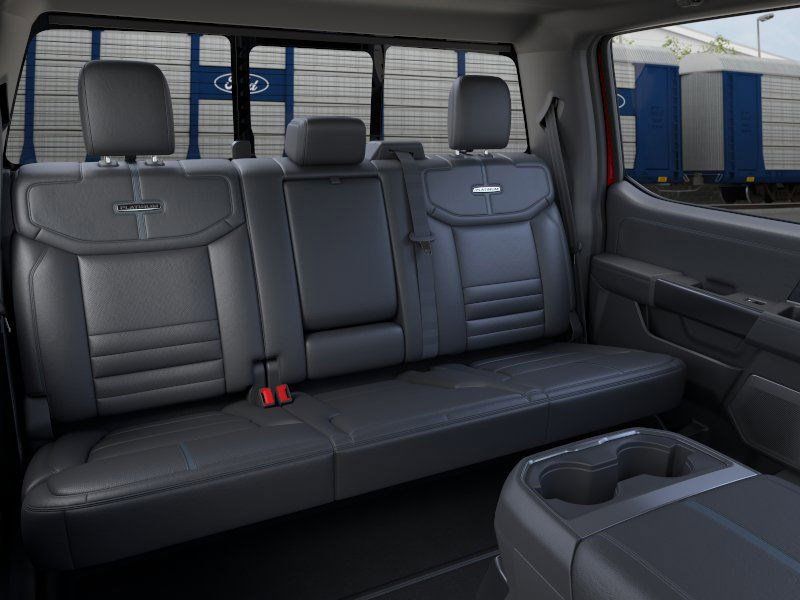 2026 Ford F-450 Super Duty Platinum's photo