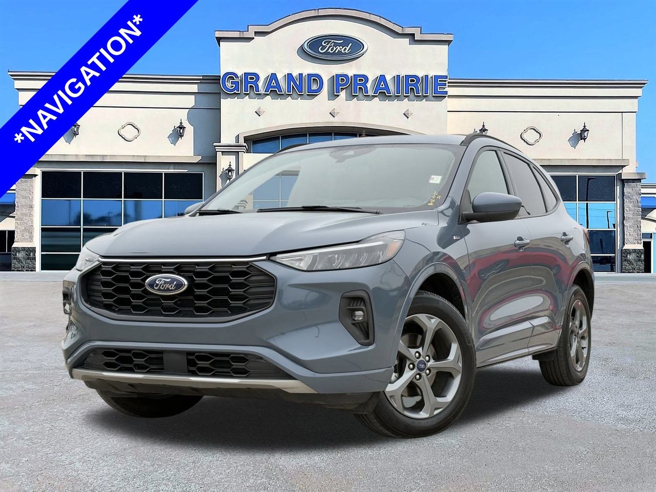 2023 Ford Escape ST-Line Select's photo