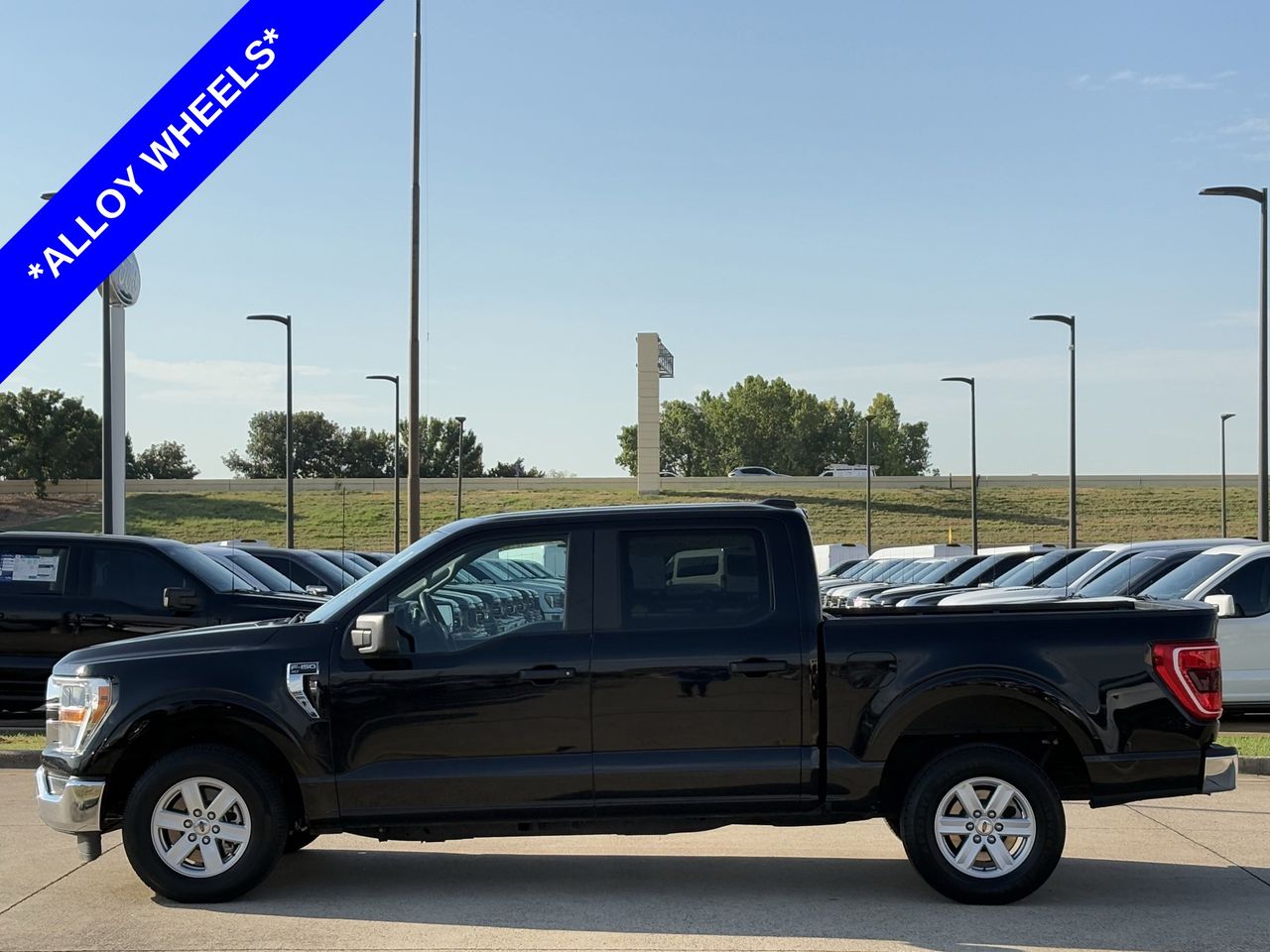 2023 Ford F-150 XLT photo 3