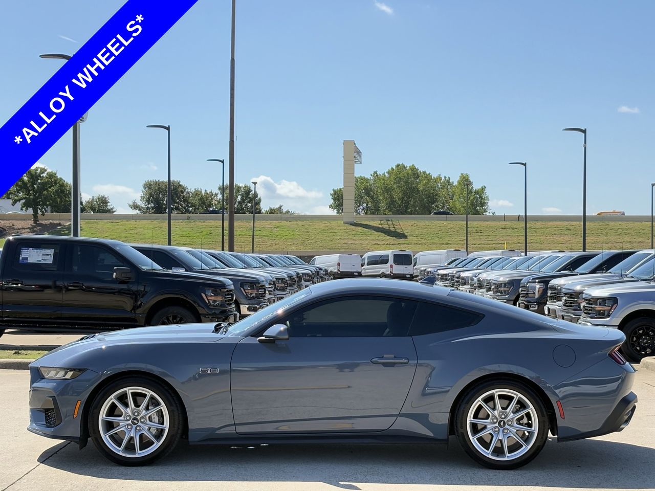 2024 Ford Mustang GT Premium photo 3