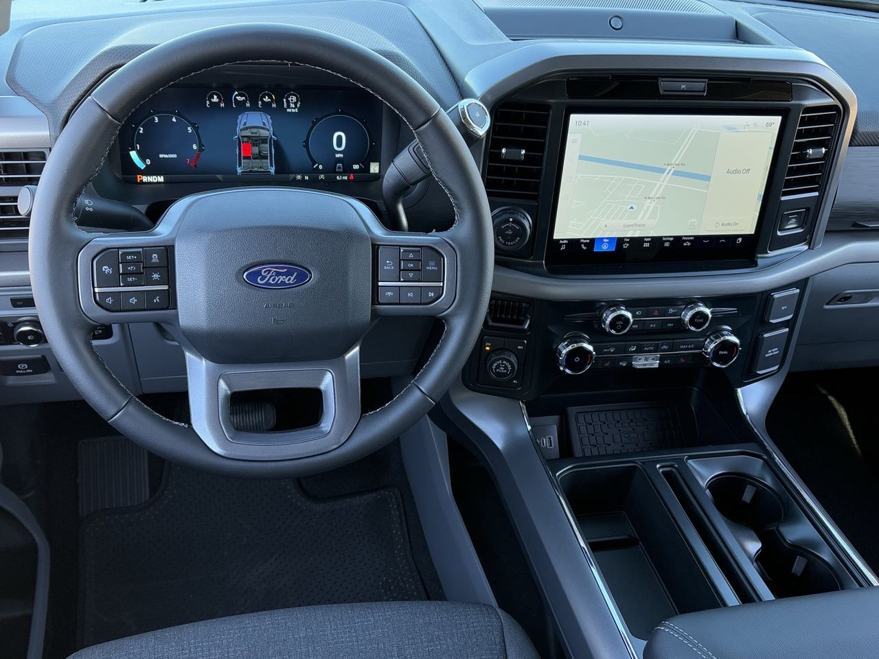 2025 Ford F-150 XLT - Photo 12