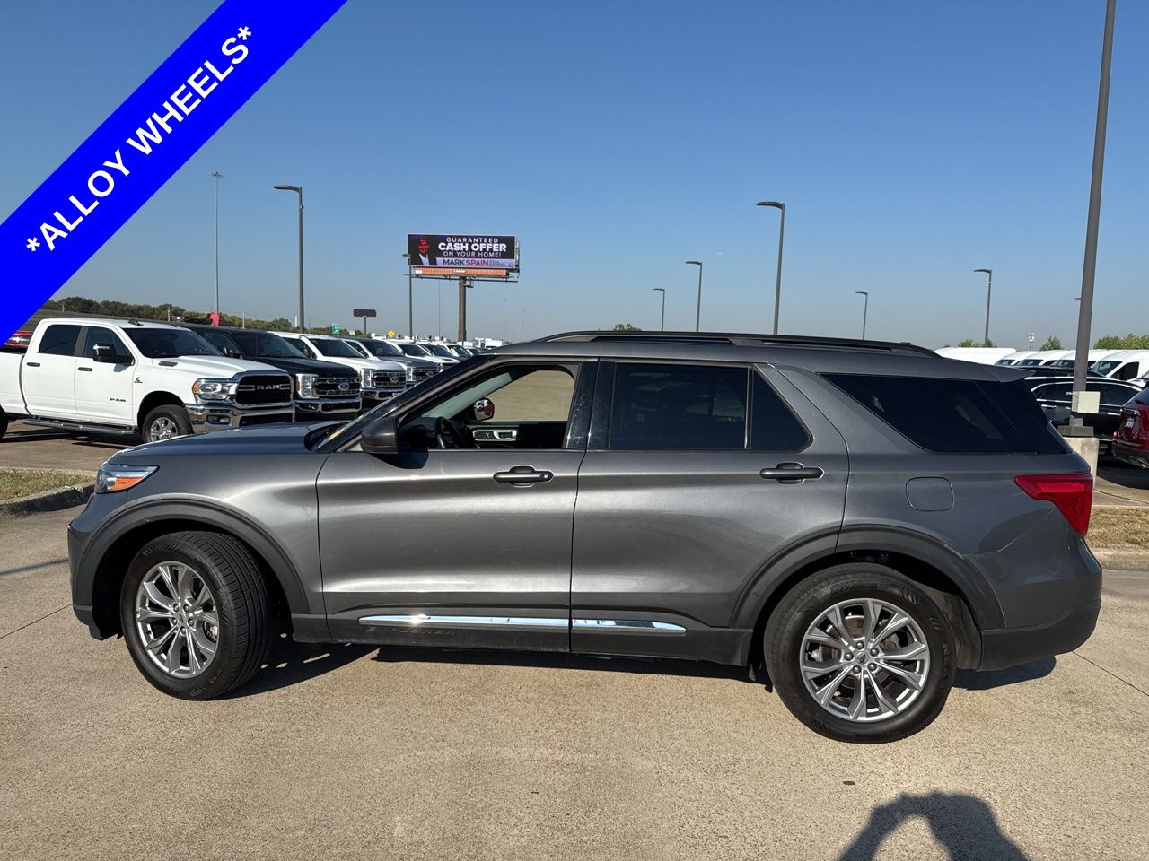 2022 Ford Explorer XLT photo 3
