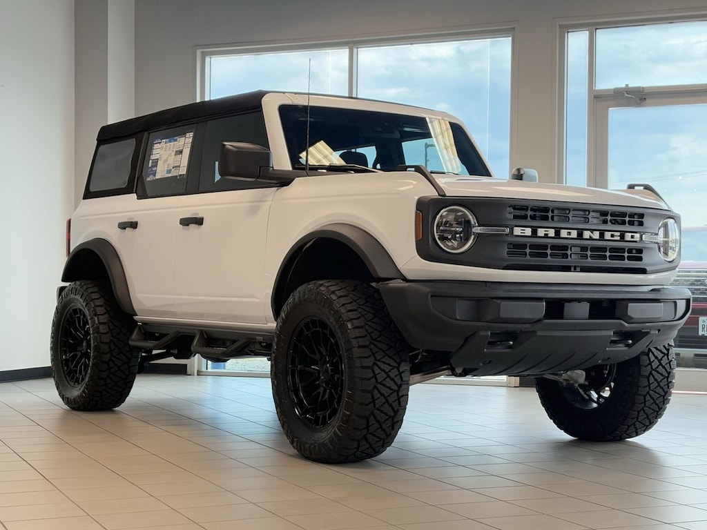 New 2026 Ford Bronco Base SUV