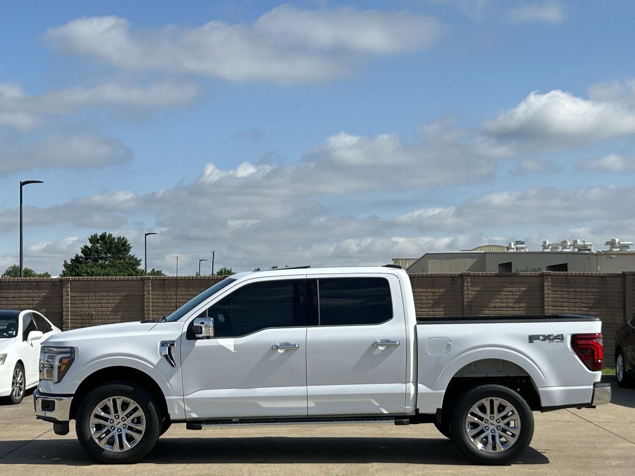2025 Ford F-150 Lariat photo 3