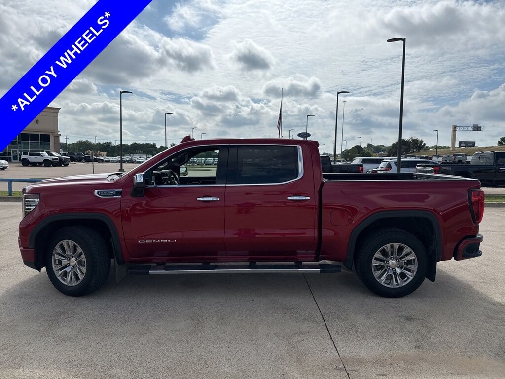 Used 2023 GMC
