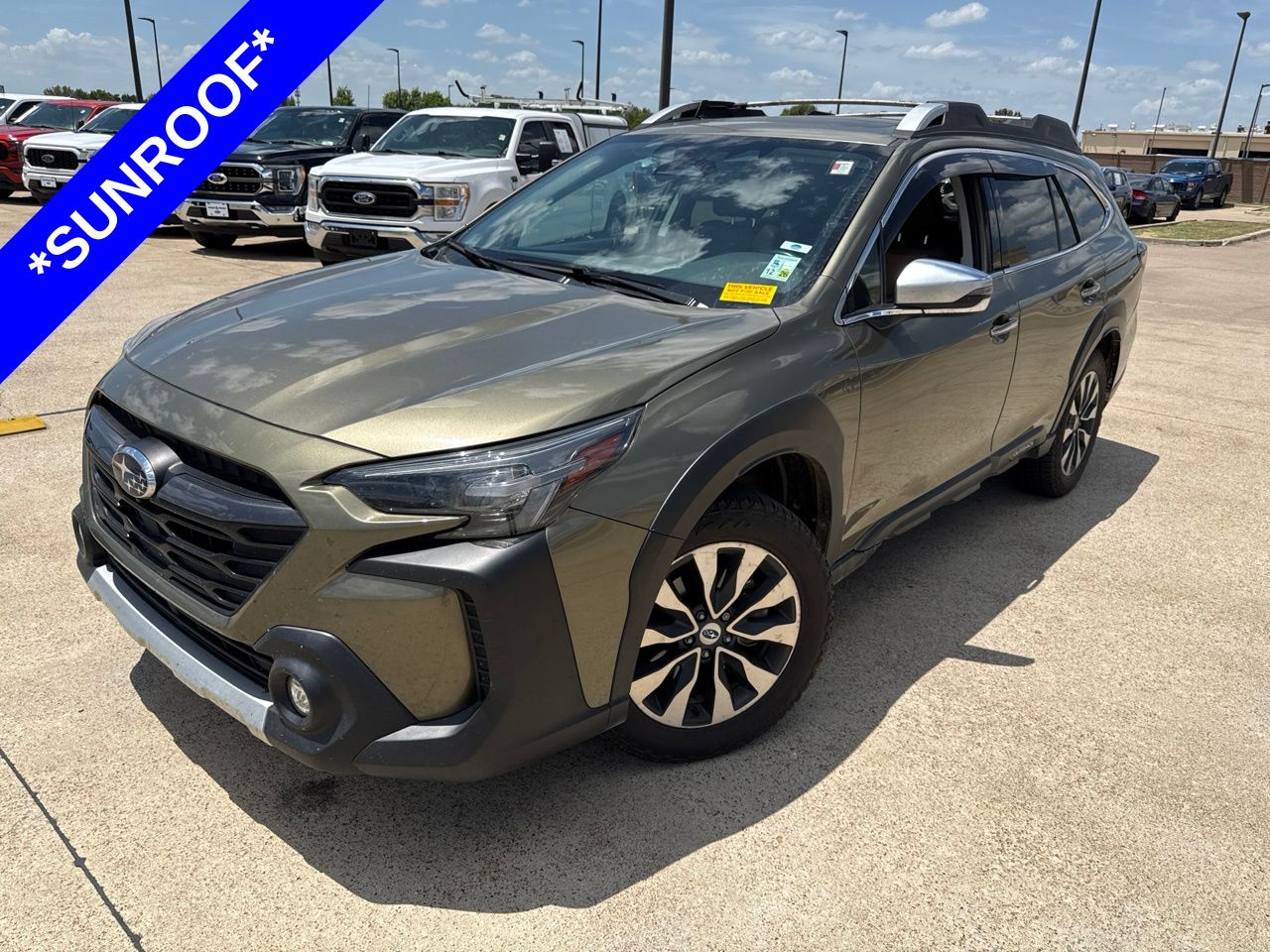2023 Subaru Outback Touring's photo