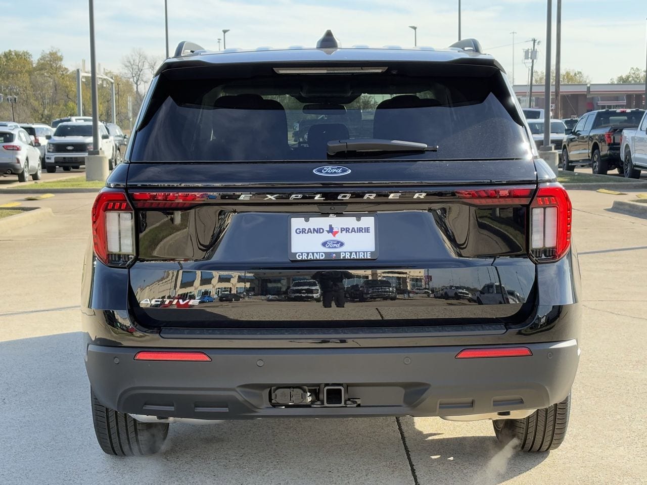 2026 Ford Explorer Active - Photo 6