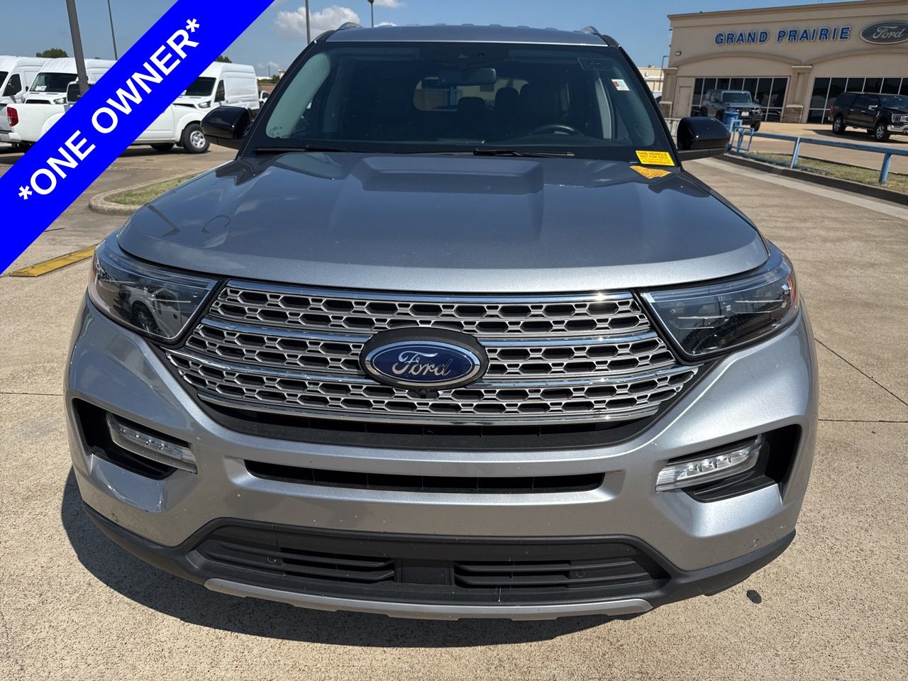 2023 Ford Explorer Limited photo 2