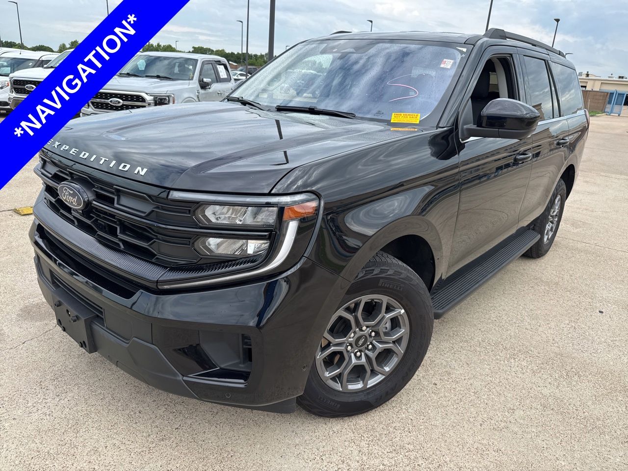 2025 Ford Expedition Active's photo