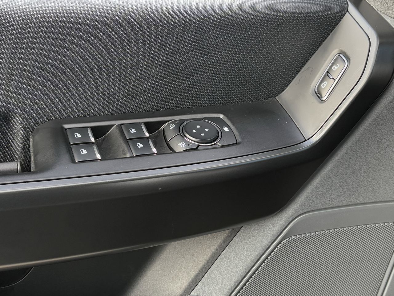 2025 Ford F-150 XL - Photo 25