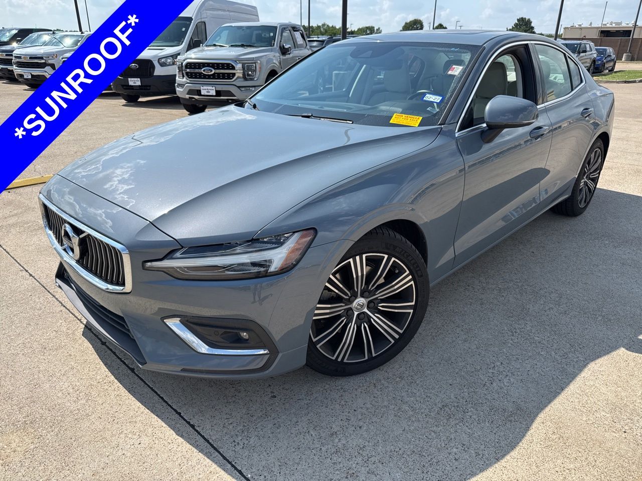 2022 Volvo S60 B5 Inscription's photo