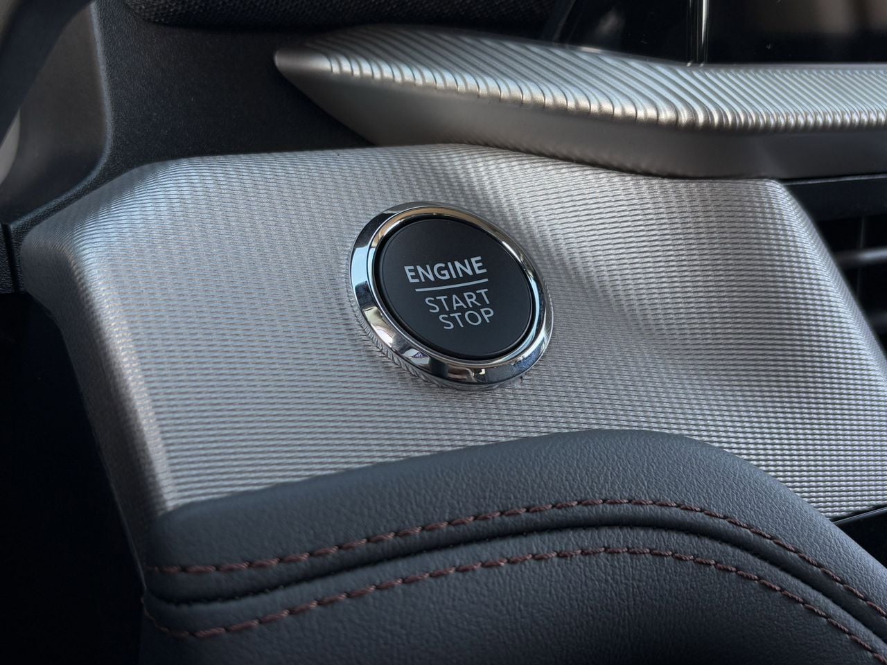 2026 Ford Explorer Active - Photo 16