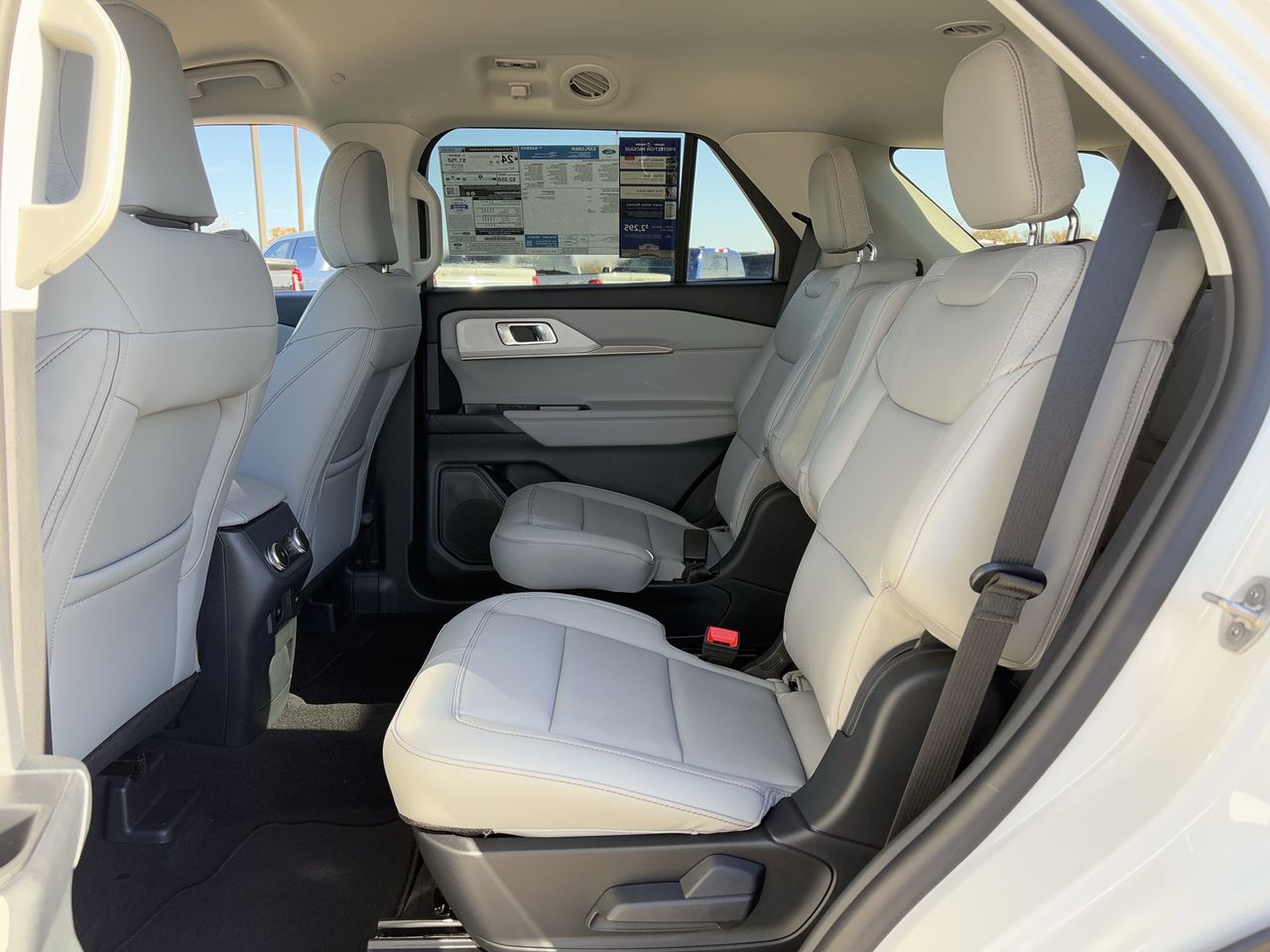 2026 Ford Explorer Active - Photo 24