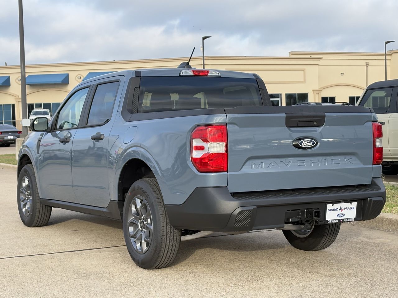 2025 Ford Maverick XLT photo 3