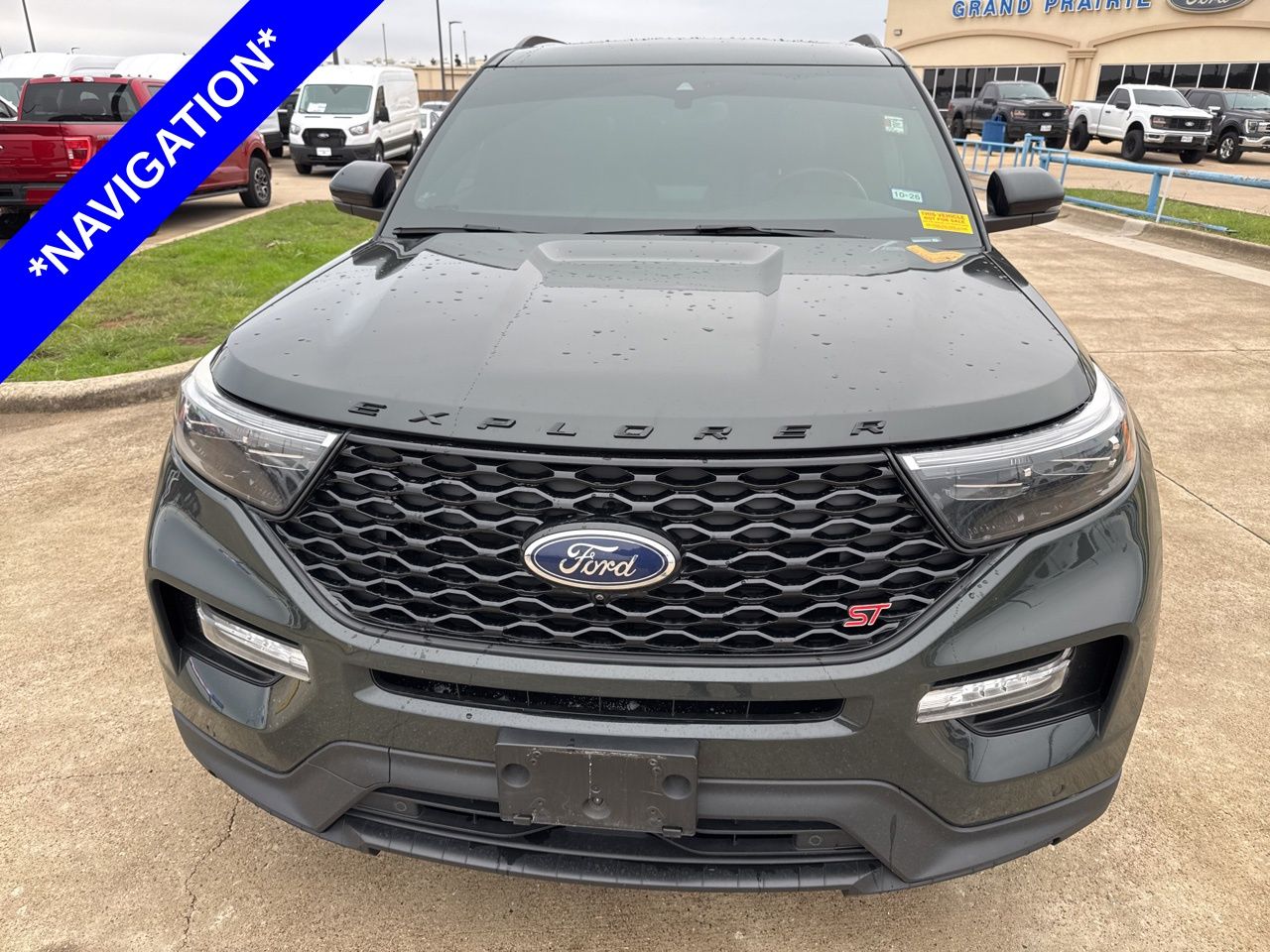 2022 Ford Explorer ST photo 2