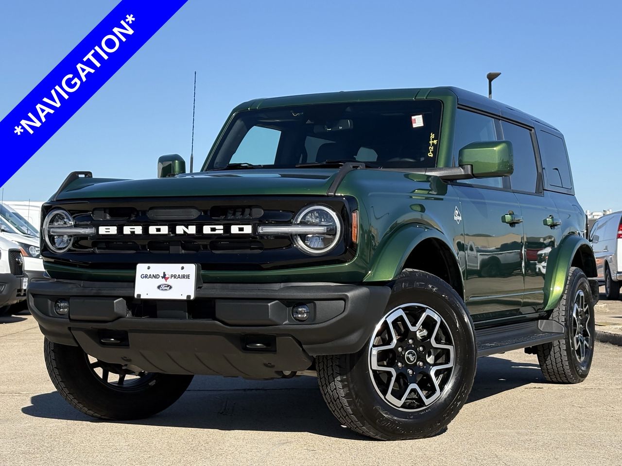 2025 Ford Bronco 4-Door Outer Banks's photo