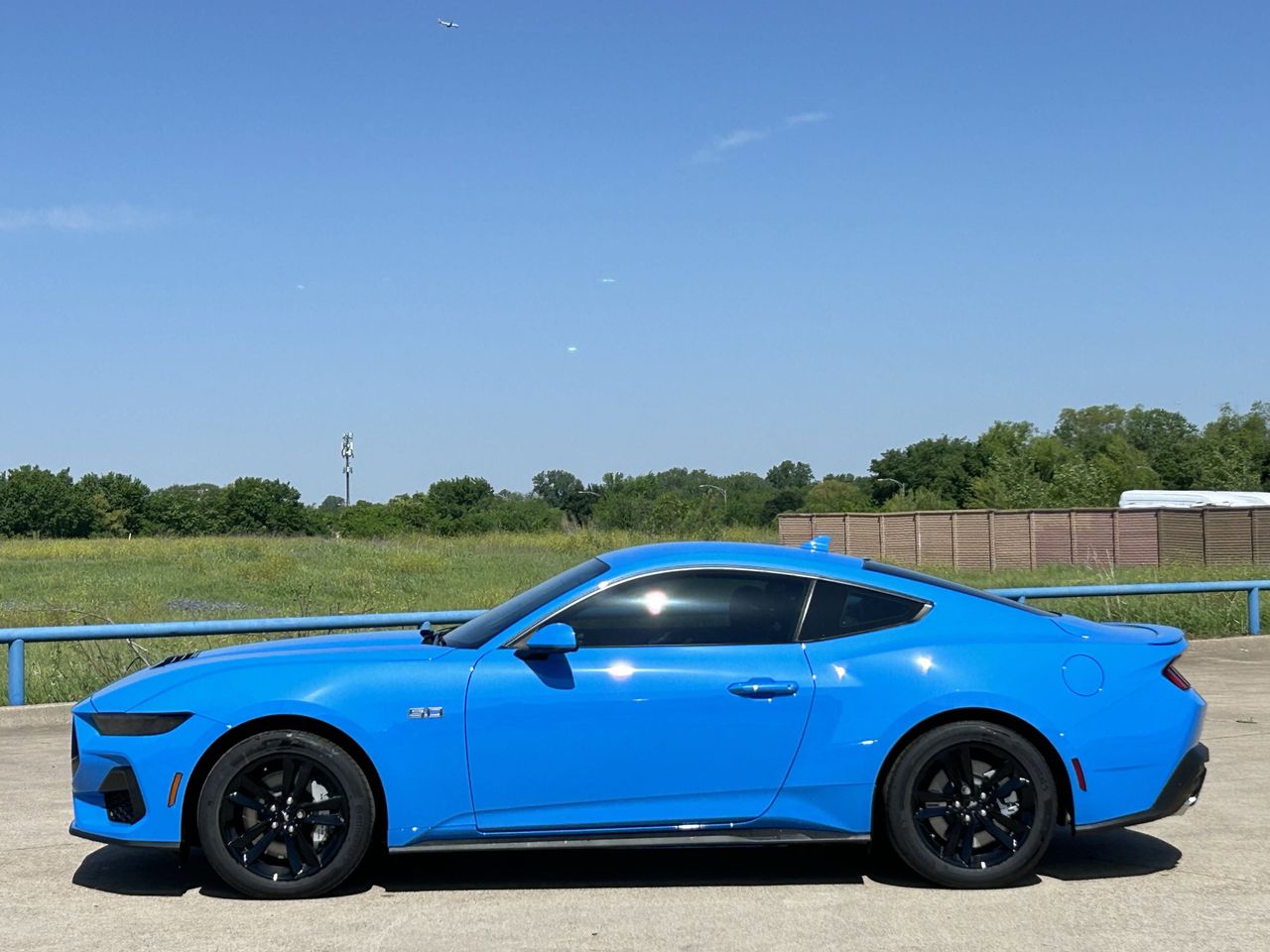 2025 Ford Mustang GT photo 3