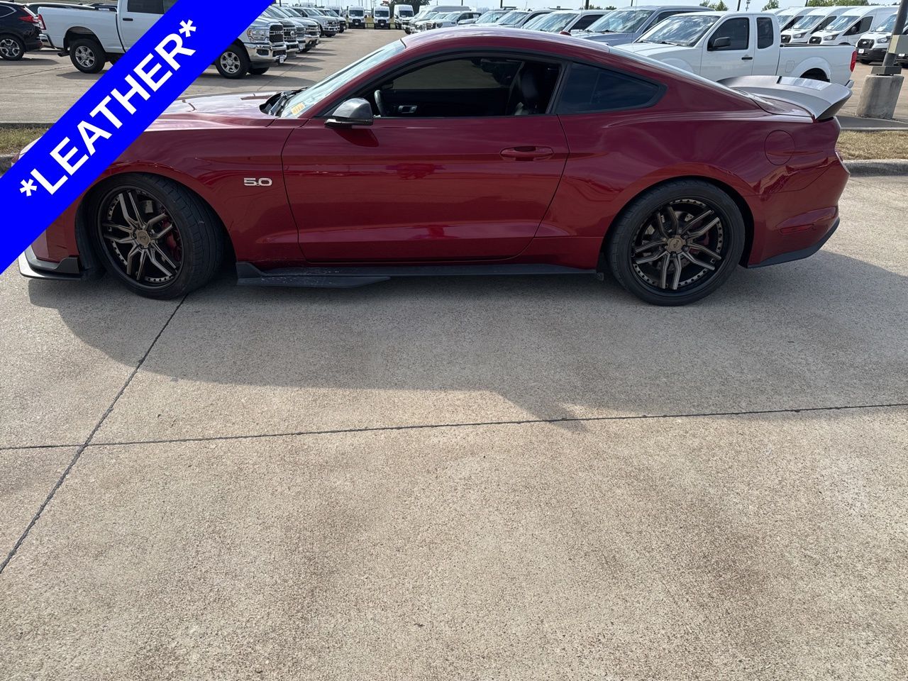 2019 Ford Mustang GT Premium photo 3