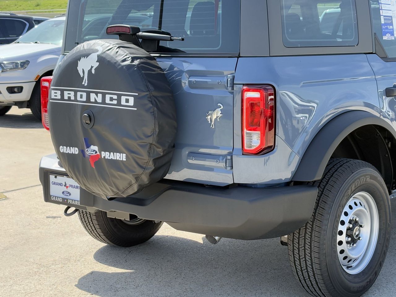 2025 Ford Bronco 4-Door Base - Photo 7