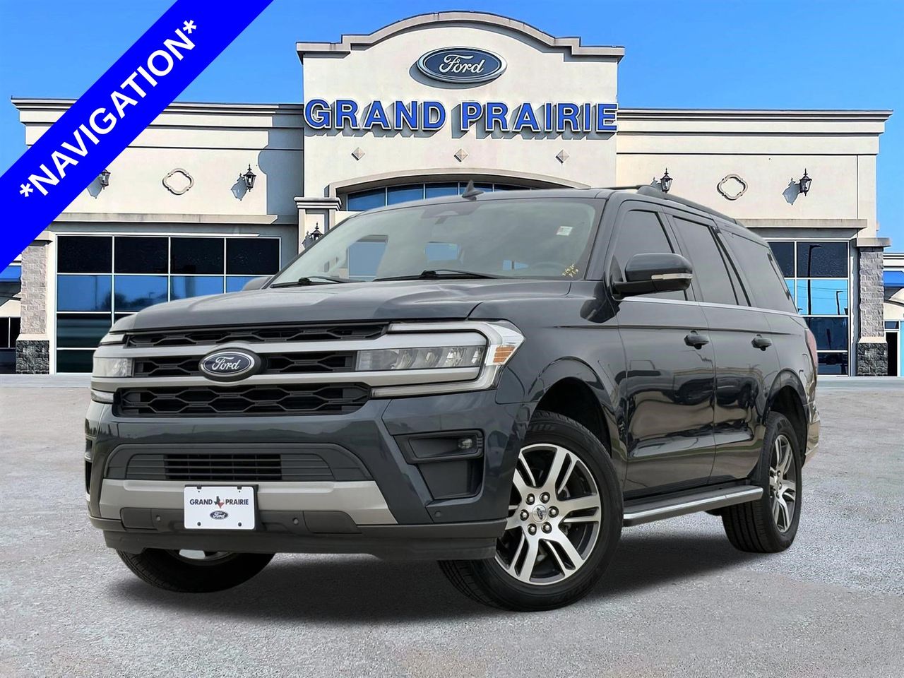 2022 Ford Expedition XLT's photo