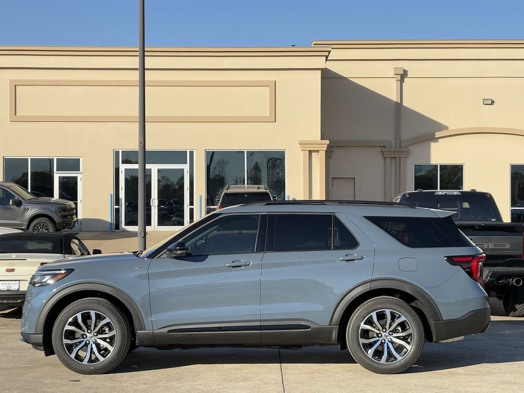New 2026 Ford Explorer ST-Line SUV