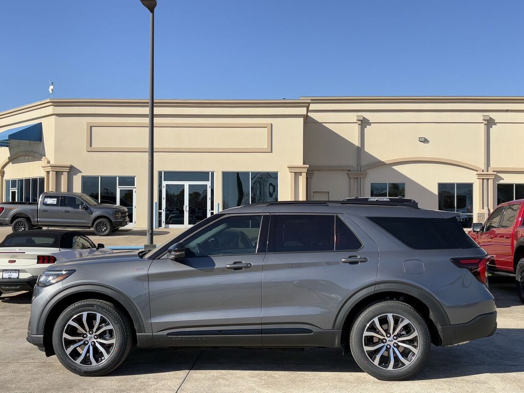 New 2026 Ford Explorer ST-Line SUV