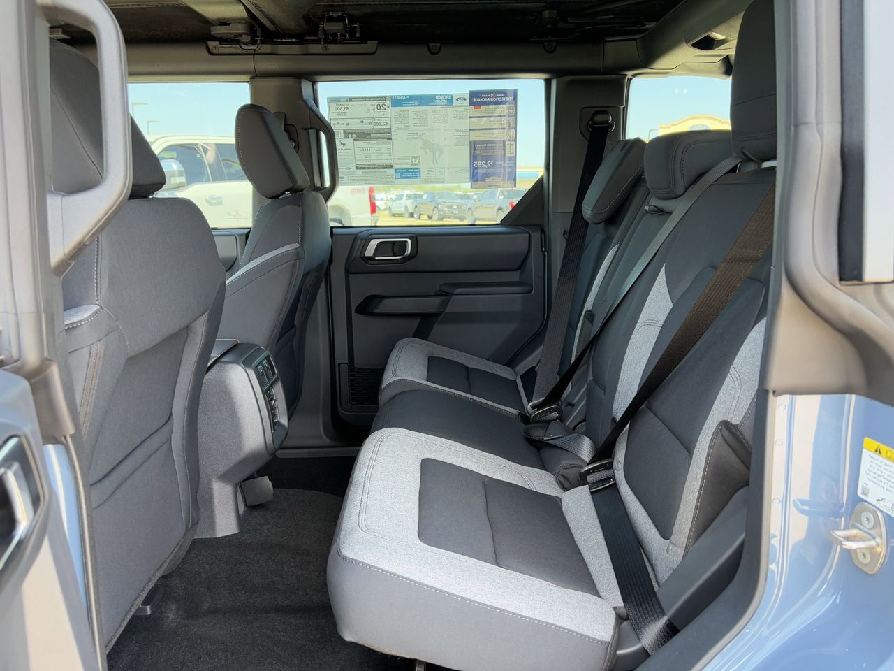 2025 Ford Bronco 4-Door Base - Photo 25
