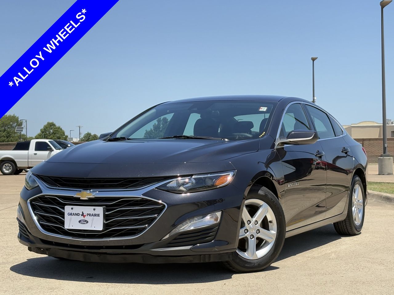 Used 2023 Chevrolet Malibu 1LT with VIN 1G1ZD5ST3PF215694 for sale in Grand Prairie, TX