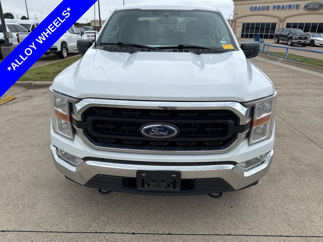 View vehicle photo 2