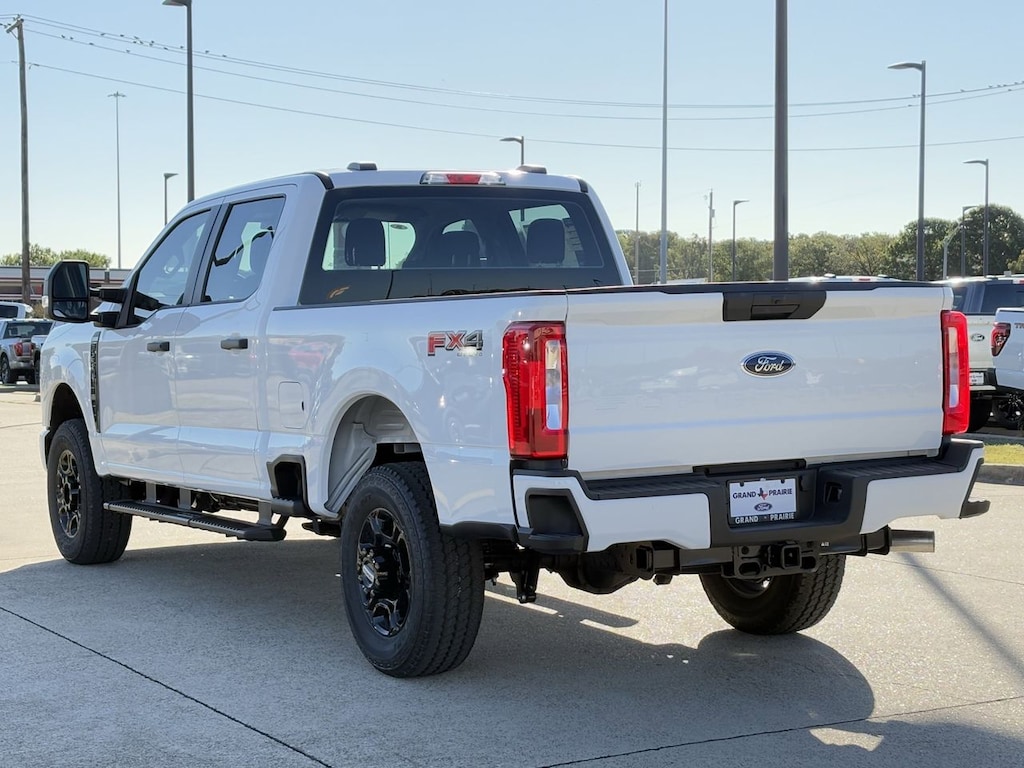 New 2026 Ford F-250 XL Truck Crew Cab