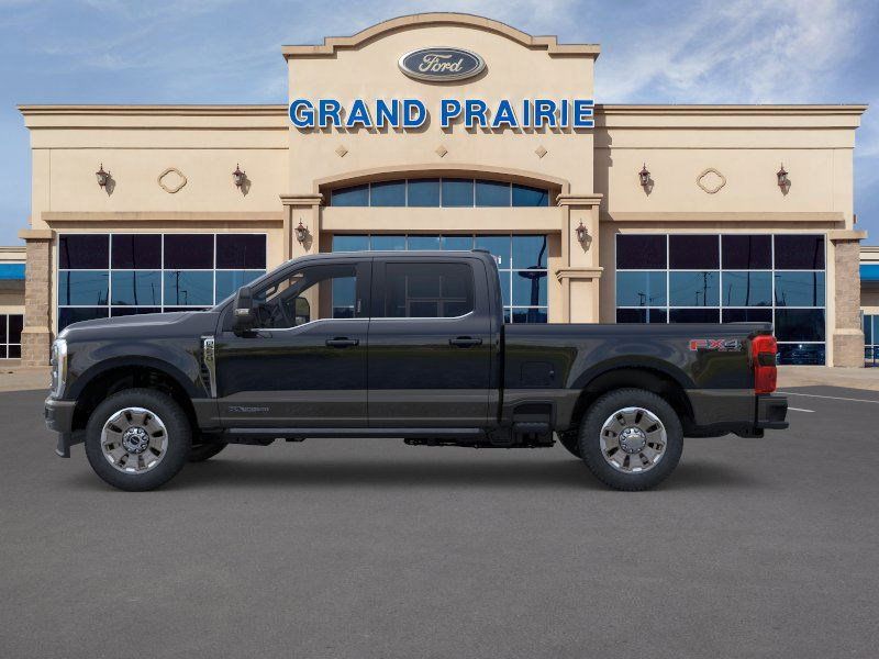 2025 Ford F-250 King Ranch photo 2