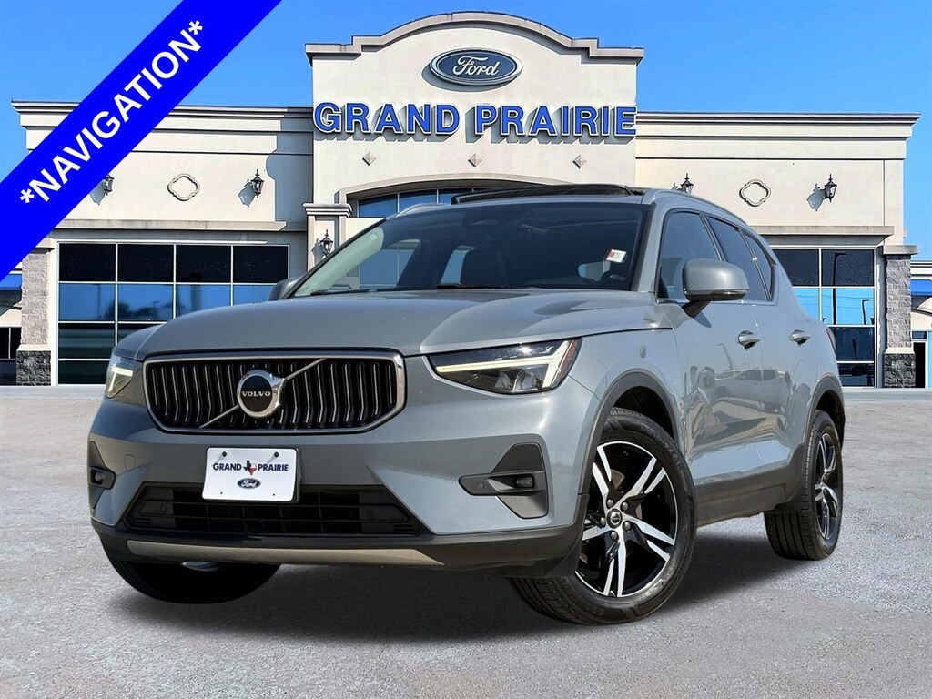 Used 2023 Volvo XC40 B5 Plus Bright Theme SUV