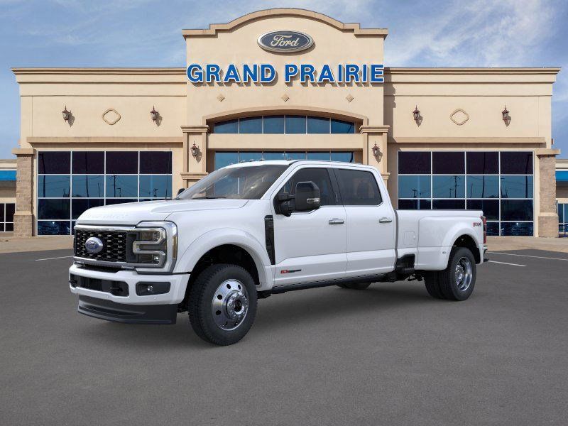 2026 Ford F-450 Super Duty Platinum's photo