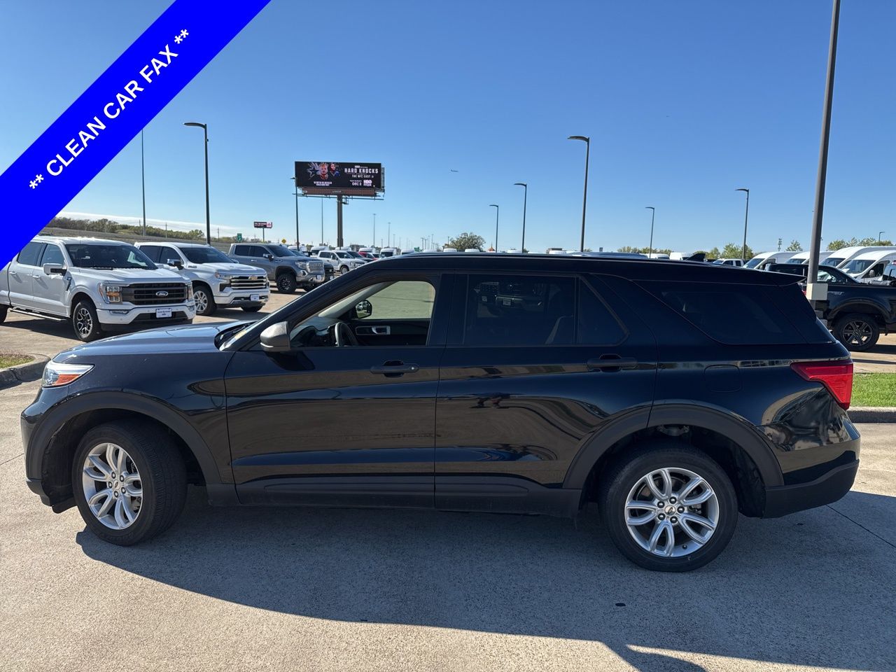 2020 Ford Explorer Base photo 3