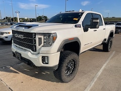 2020 GMC Sierra 2500HD Denali Truck Crew Cab