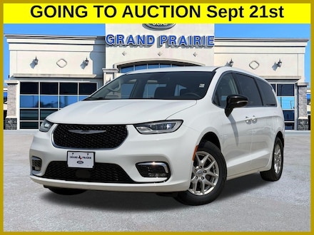 2024 Chrysler Pacifica Touring L Van Passenger Van