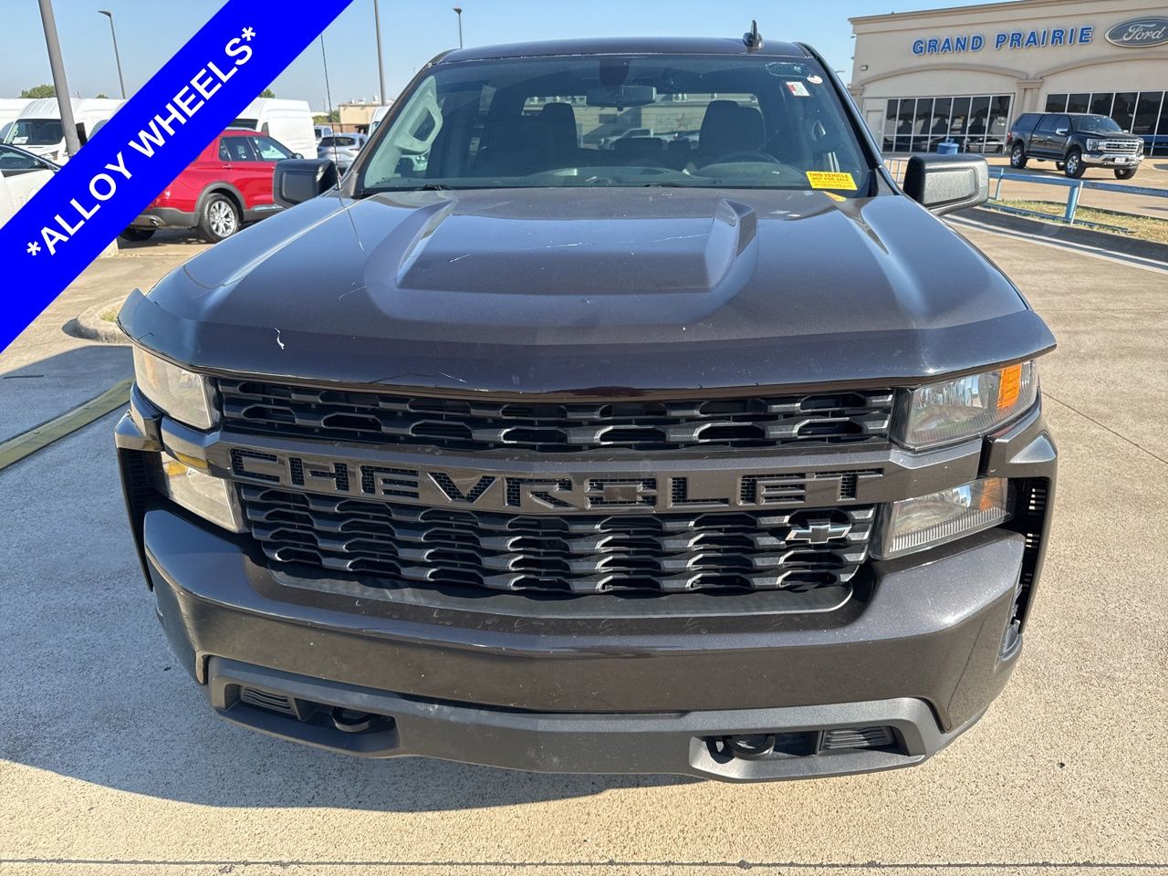 2021 Chevrolet Silverado 1500 Custom photo 2
