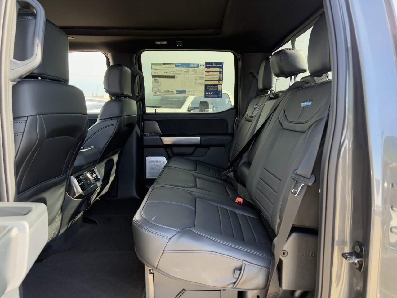 2026 Ford F-250 Super Duty Platinum - Photo 29