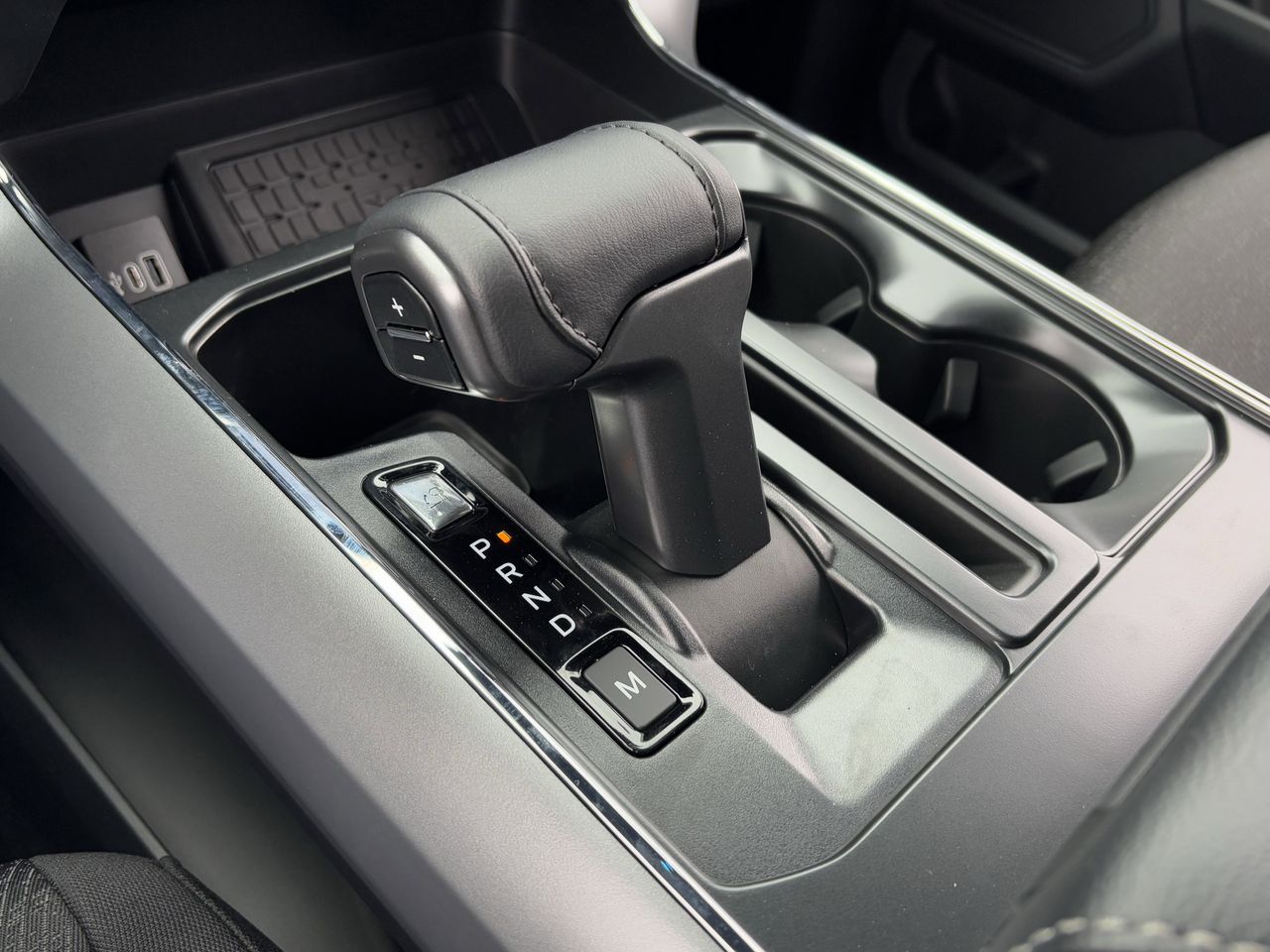 2025 Ford F-150 XLT - Photo 16
