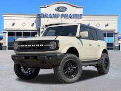 2025 Ford Bronco Outer Banks SUV