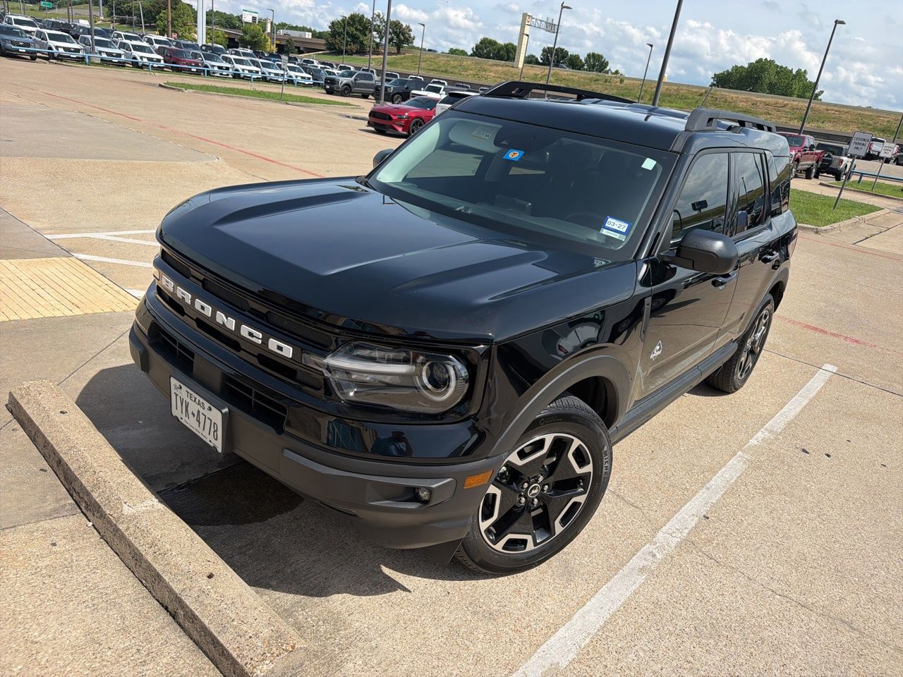 2023 Ford Bronco Sport Outer Banks 4X4's photo