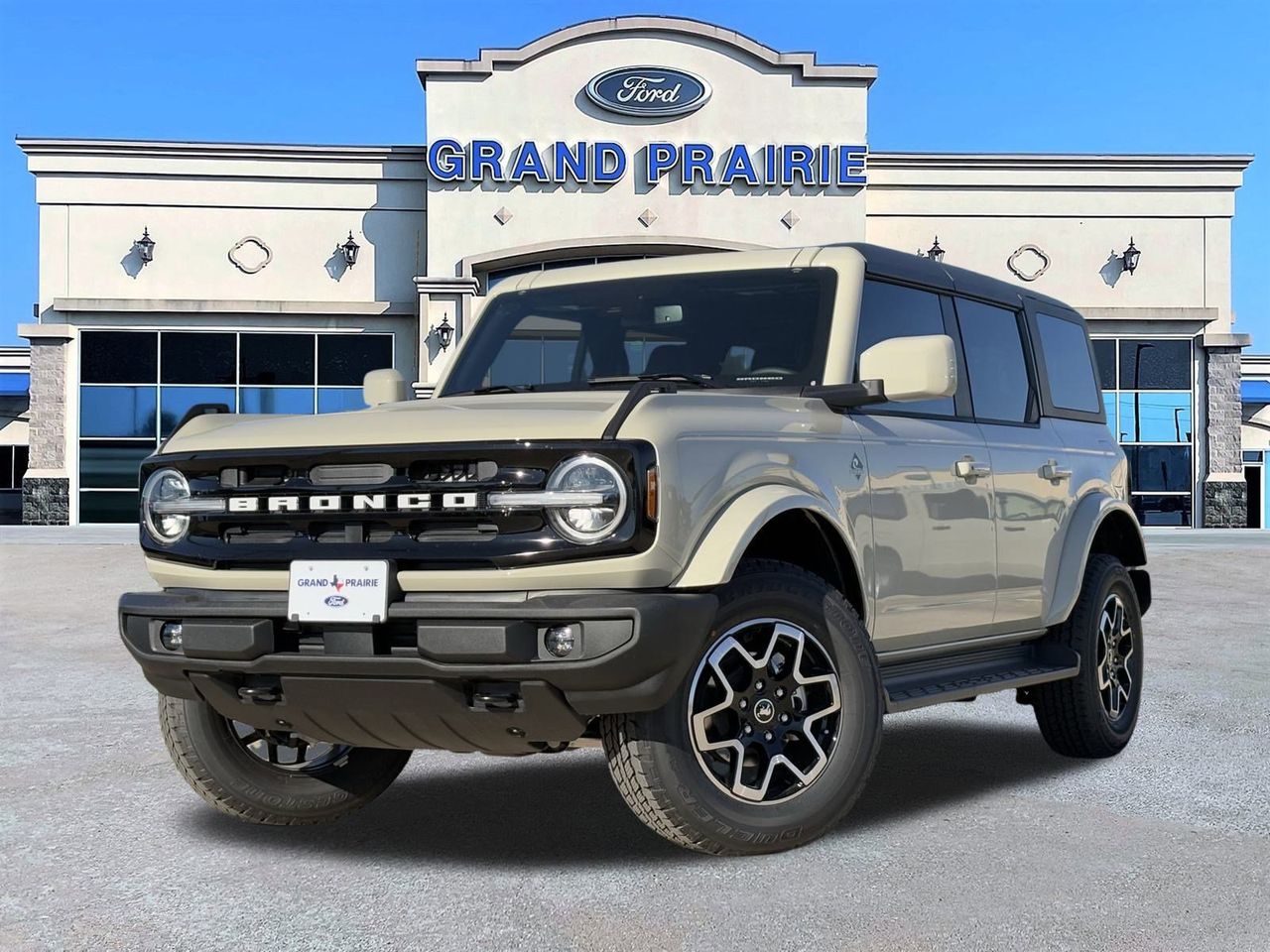 2025 Ford Bronco 4-Door Outer Banks's photo