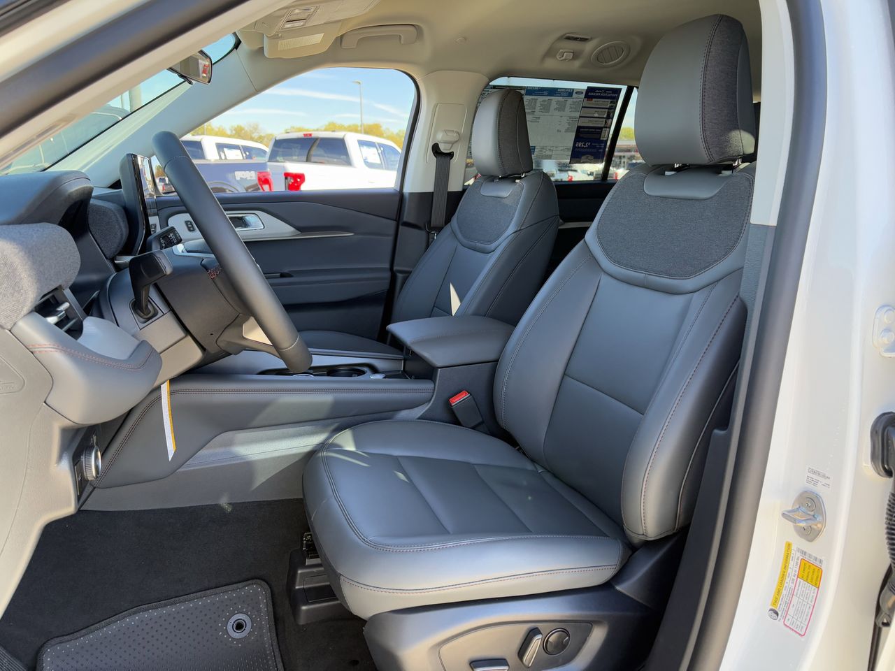 2026 Ford Explorer Active - Photo 24