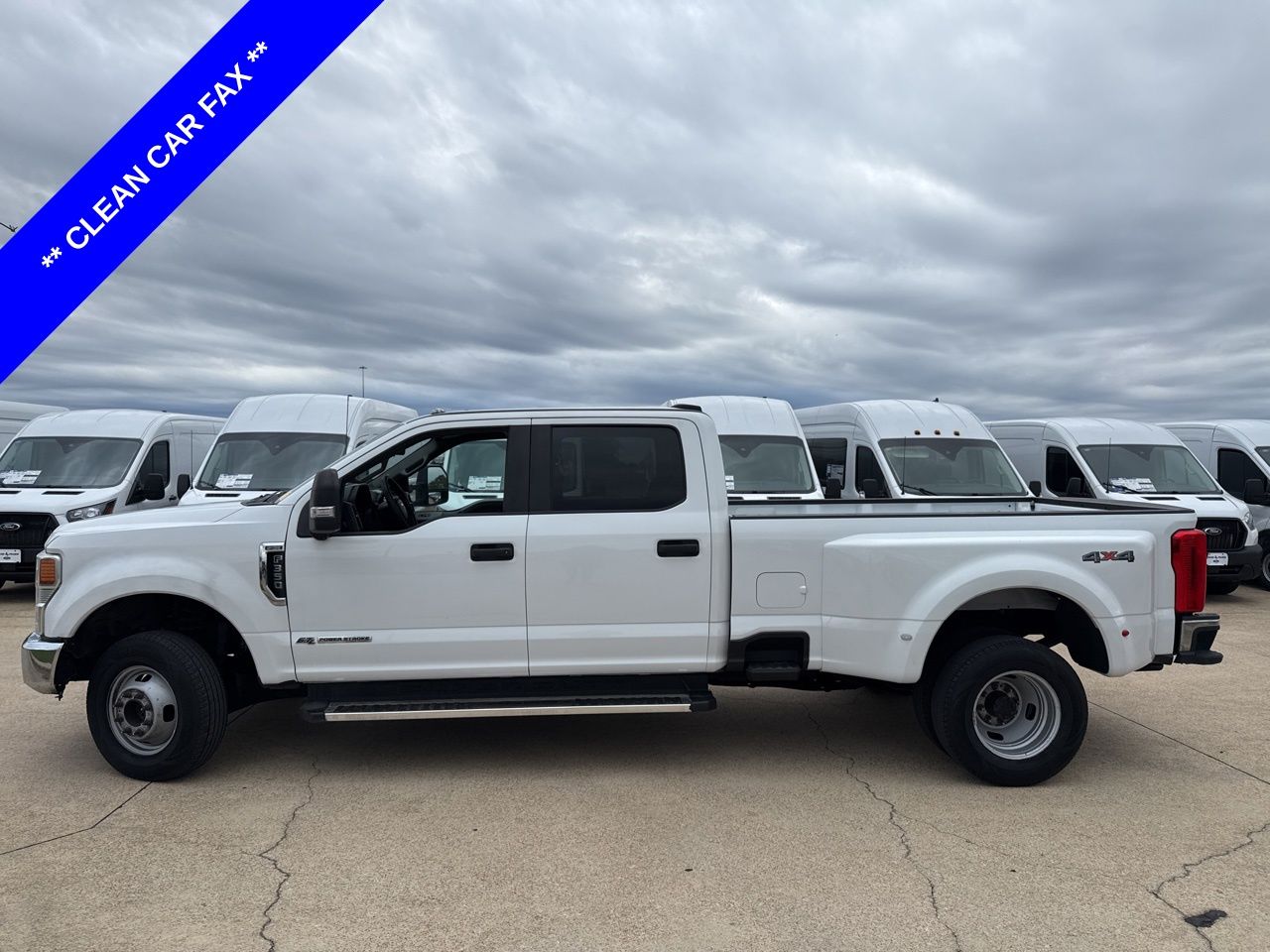 2022 Ford F-350 XL photo 3