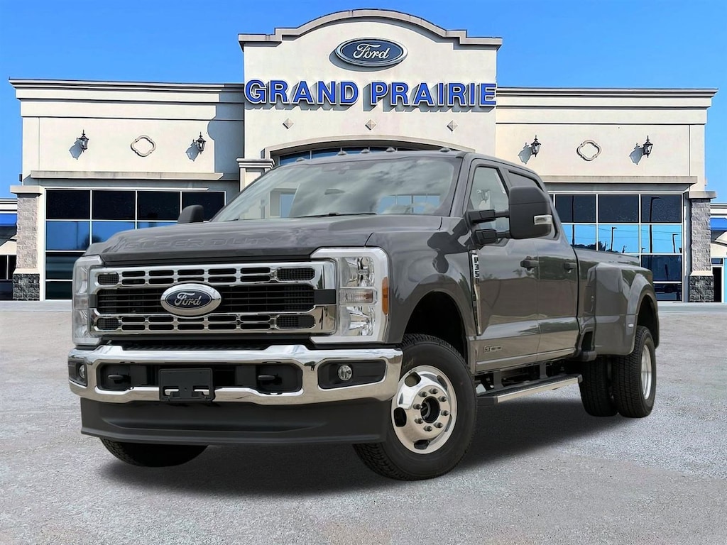 New 2026 Ford F-350 XLT Truck Crew Cab