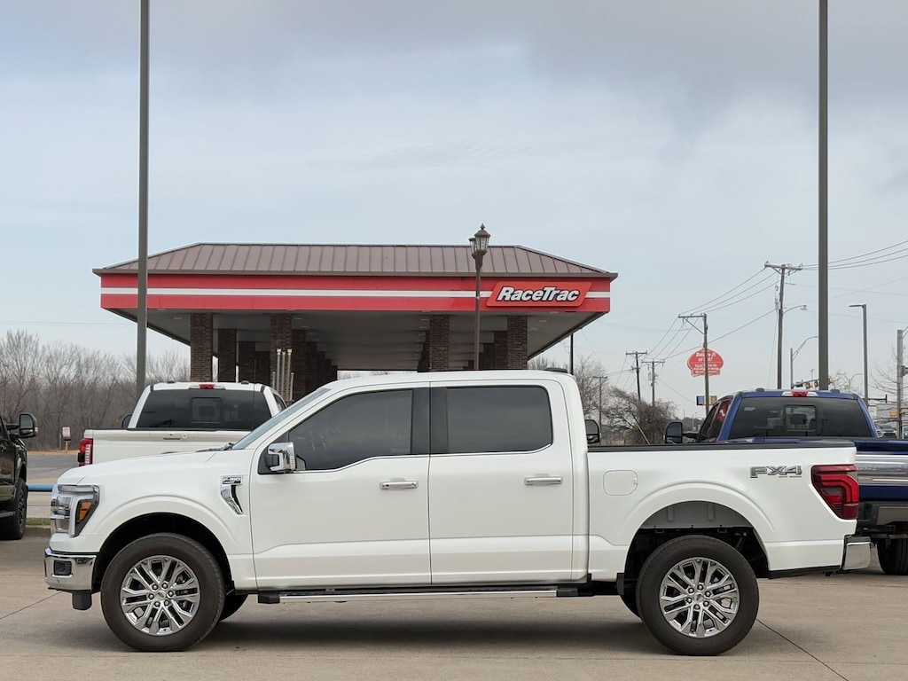 New 2025 Ford F-150 Lariat Truck SuperCrew Cab